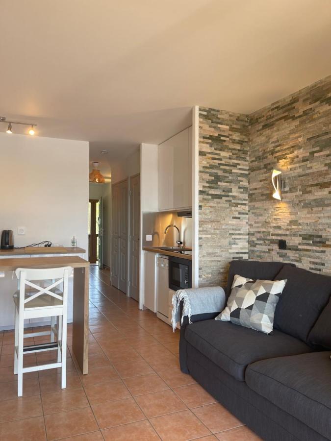 Appart. Vue Mer Avec Piscine - Golfe De St Tropez Les Issambres Exterior photo